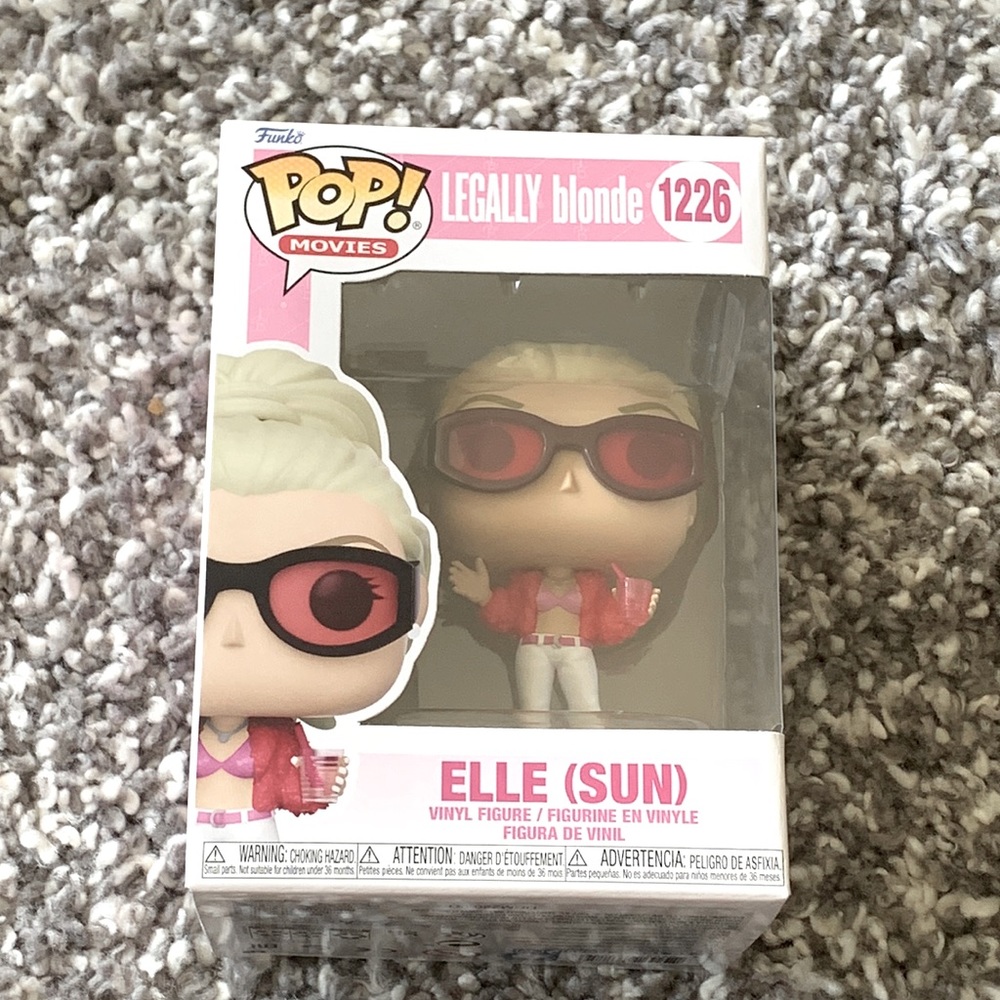Brand New Still In Box LEGALLY BLOND Funko Pop Character Elle Sun Version